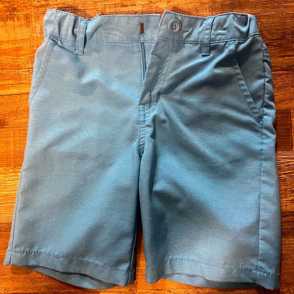 Boys Cat & Jack dress shorts. Size 7. Adjustable waist.